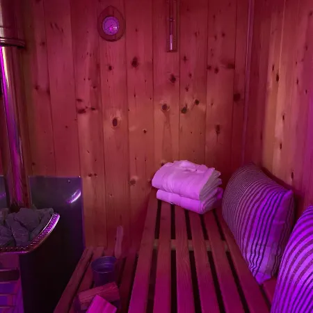 Дом отдыха A Casa Di Ale Maggiore Private Outdoor Sauna Анджера